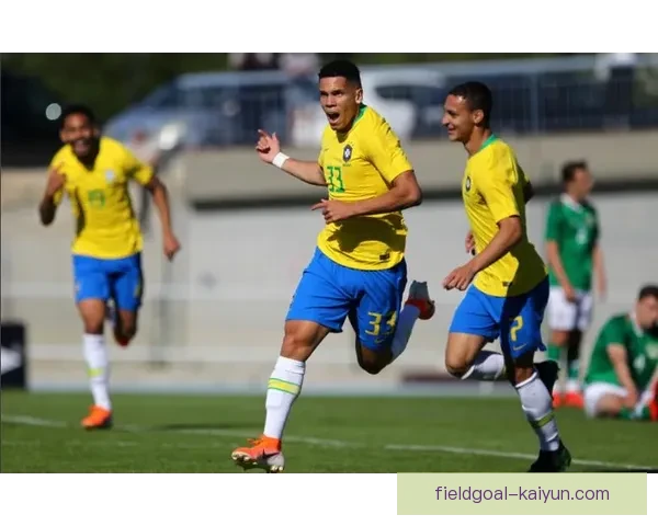 热苏斯在经历青训锻炼后逐渐崭露头角，技术和状态持续提升，备受关注。